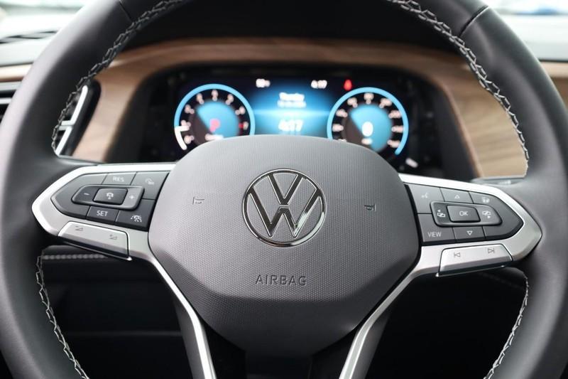 new 2025 Volkswagen Atlas car, priced at $43,600