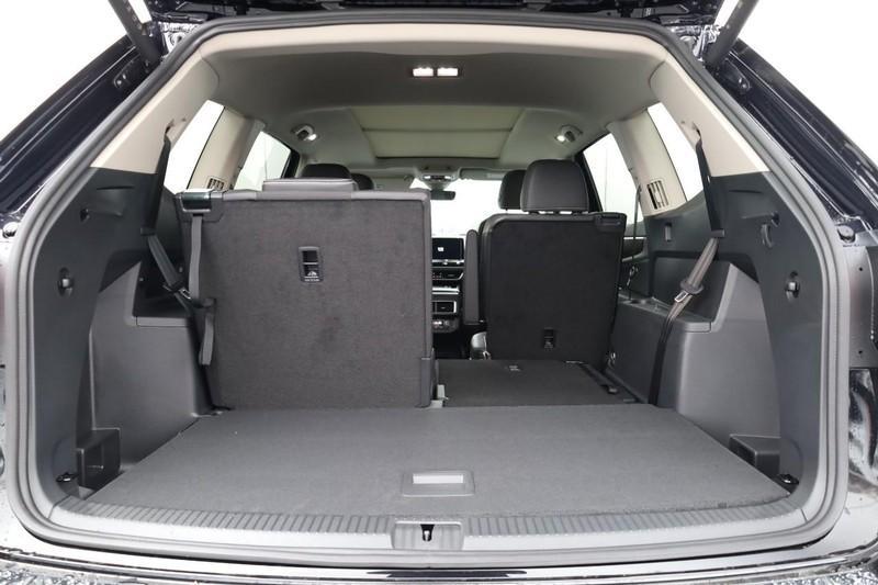 new 2025 Volkswagen Atlas car, priced at $43,600