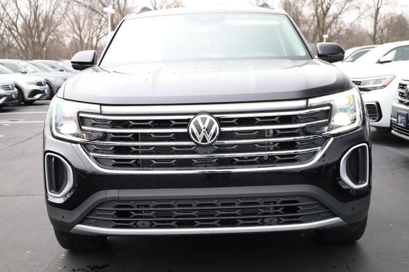 new 2025 Volkswagen Atlas car, priced at $43,600
