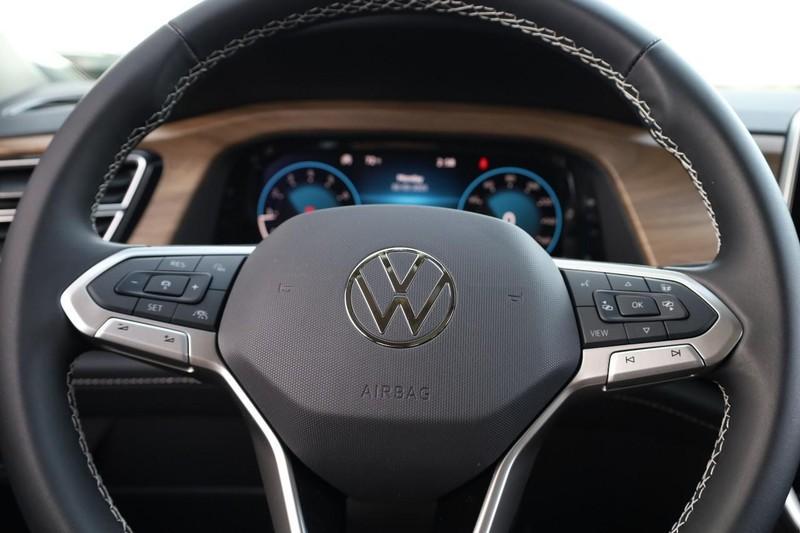 new 2025 Volkswagen Atlas car, priced at $44,573