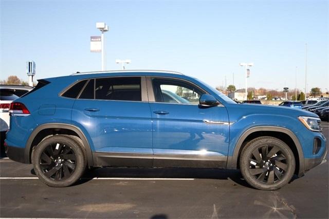new 2025 Volkswagen Atlas Cross Sport car, priced at $42,853