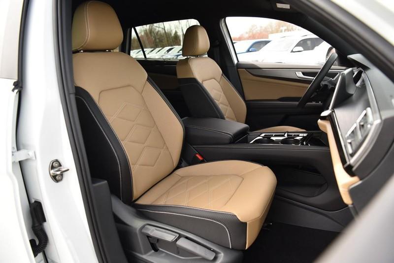 new 2025 Volkswagen Atlas Cross Sport car, priced at $42,059