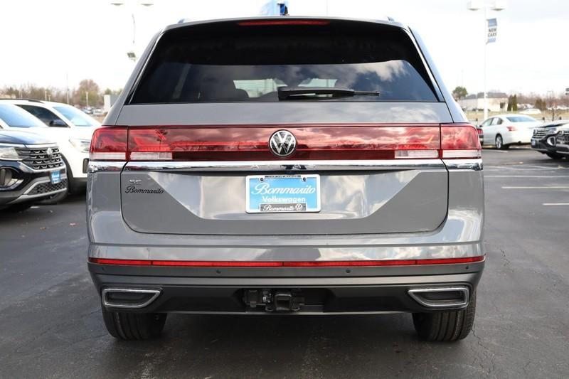 new 2025 Volkswagen Atlas car, priced at $43,339