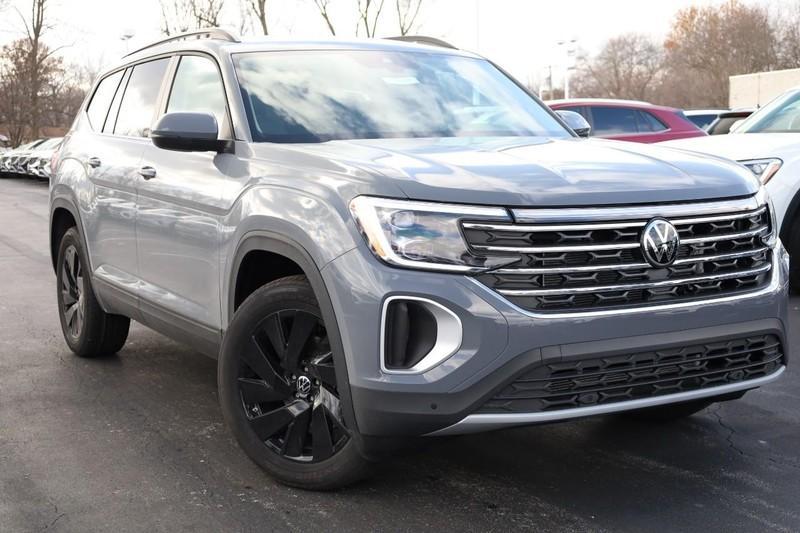 new 2025 Volkswagen Atlas car, priced at $43,339