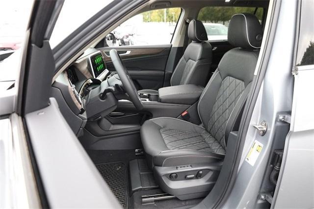 new 2026 Volkswagen Atlas car, priced at $55,209