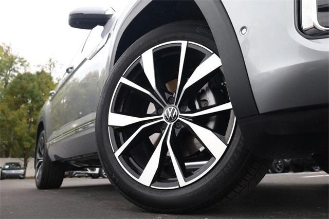 new 2026 Volkswagen Atlas car, priced at $55,209