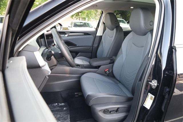 new 2025 Volkswagen Tiguan car, priced at $35,494