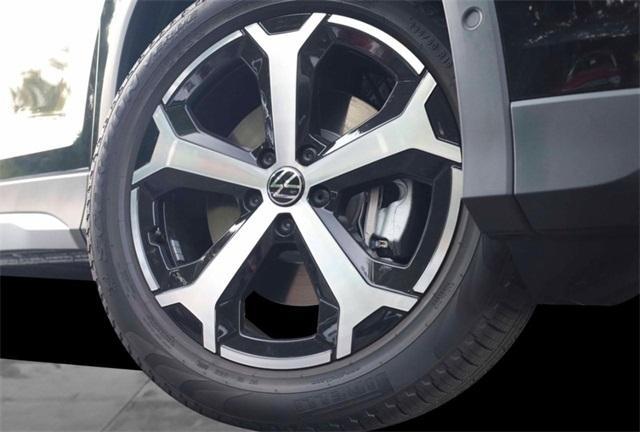 new 2025 Volkswagen Tiguan car, priced at $35,494