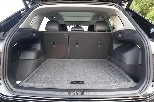 new 2025 Volkswagen Tiguan car, priced at $35,494