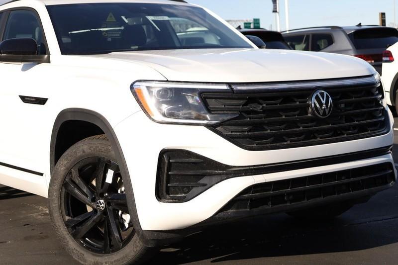 new 2025 Volkswagen Atlas Cross Sport car, priced at $48,744