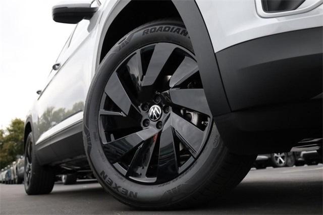 new 2026 Volkswagen Atlas car, priced at $45,990