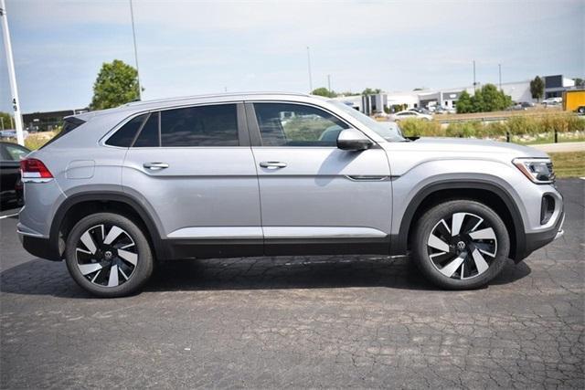 new 2024 Volkswagen Atlas Cross Sport car, priced at $45,426