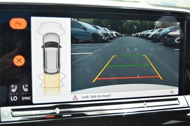 new 2025 Volkswagen Atlas car, priced at $40,995