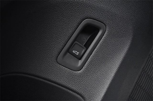 new 2025 Volkswagen Atlas car, priced at $40,995