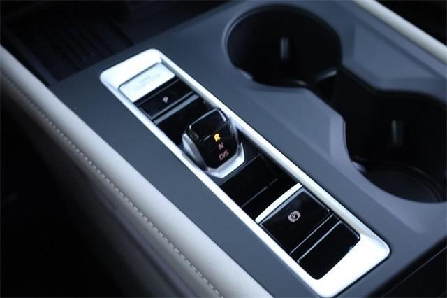 new 2026 Volkswagen Atlas car, priced at $41,339