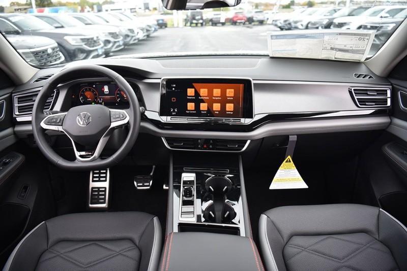 new 2025 Volkswagen Atlas car, priced at $45,502