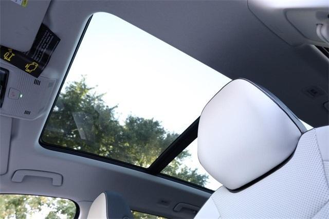 new 2025 Volkswagen Tiguan car, priced at $35,270