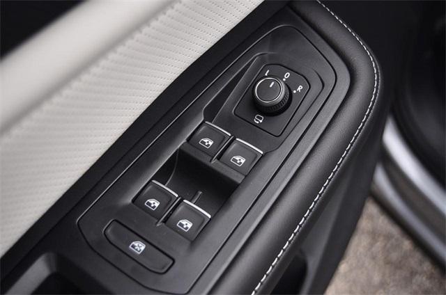 new 2026 Volkswagen Atlas Cross Sport car, priced at $51,650