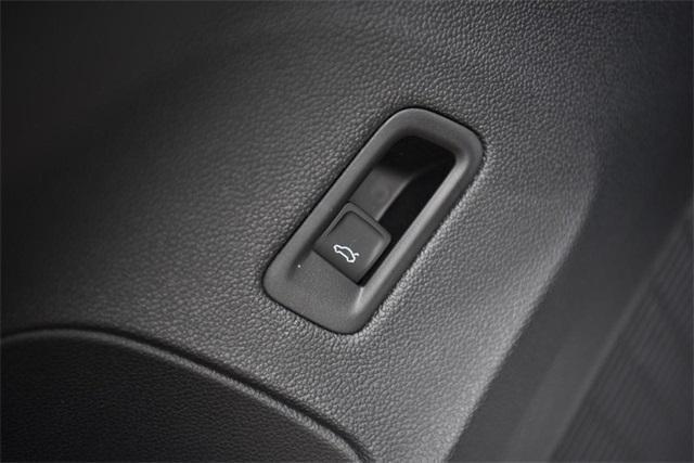 new 2025 Volkswagen Atlas car, priced at $45,502