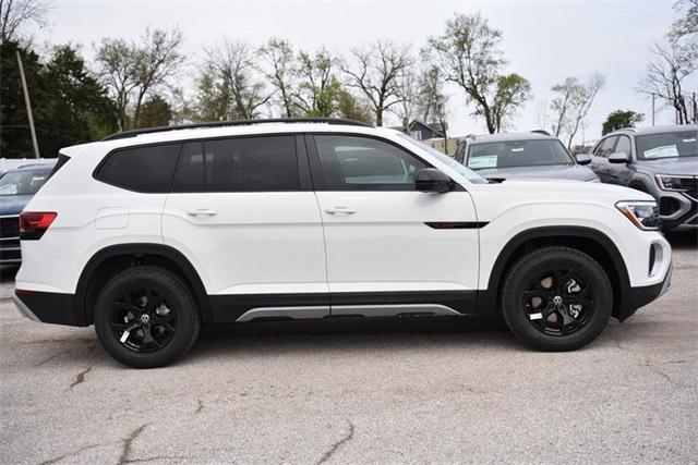 new 2025 Volkswagen Atlas car, priced at $45,502