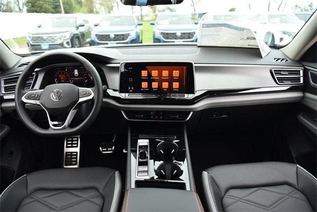 new 2025 Volkswagen Atlas car, priced at $45,502