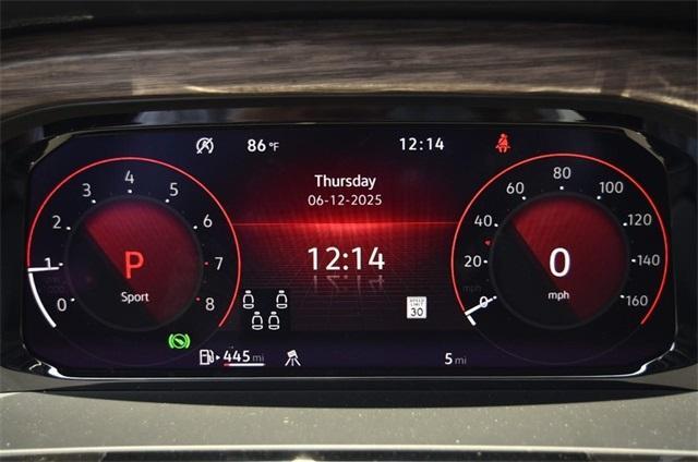 new 2025 Volkswagen Atlas car, priced at $48,670