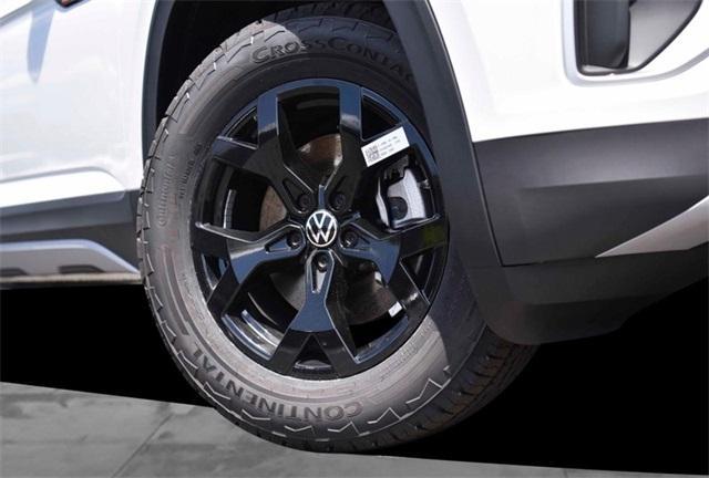 new 2025 Volkswagen Atlas car, priced at $47,396