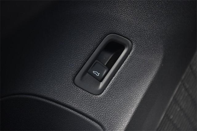 new 2025 Volkswagen Atlas car, priced at $47,396