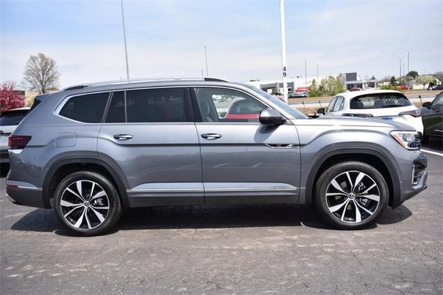 new 2025 Volkswagen Atlas car, priced at $51,548