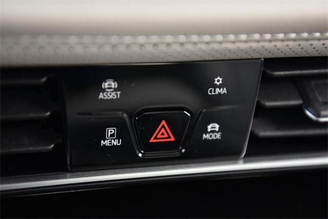 new 2025 Volkswagen Atlas car, priced at $51,548