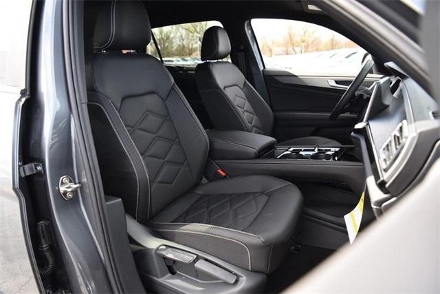 new 2025 Volkswagen Atlas Cross Sport car, priced at $42,059