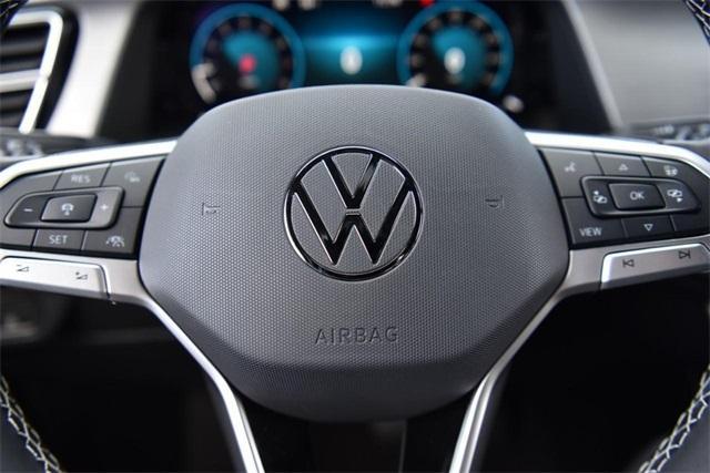 new 2025 Volkswagen Atlas Cross Sport car, priced at $42,059