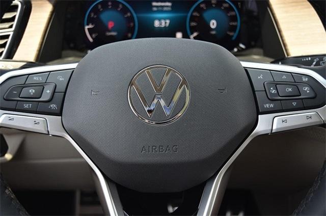 new 2025 Volkswagen Atlas car, priced at $53,946