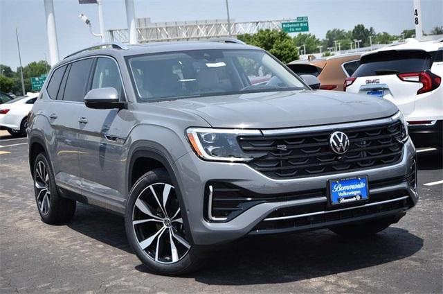 new 2025 Volkswagen Atlas car, priced at $53,946