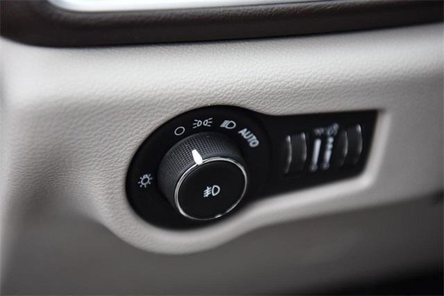 used 2017 Chrysler Pacifica car, priced at $11,495