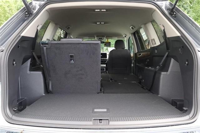 new 2025 Volkswagen Atlas car, priced at $37,643