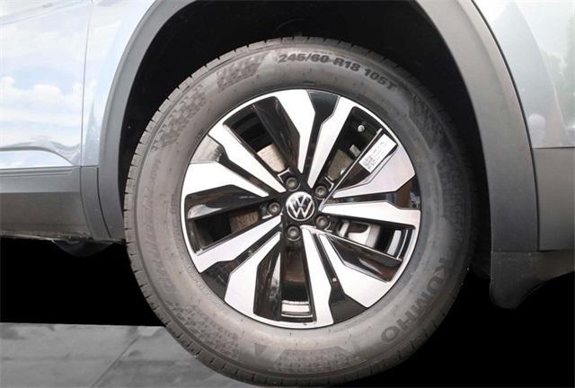 new 2025 Volkswagen Atlas car, priced at $37,643