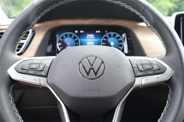 new 2025 Volkswagen Atlas car, priced at $37,643