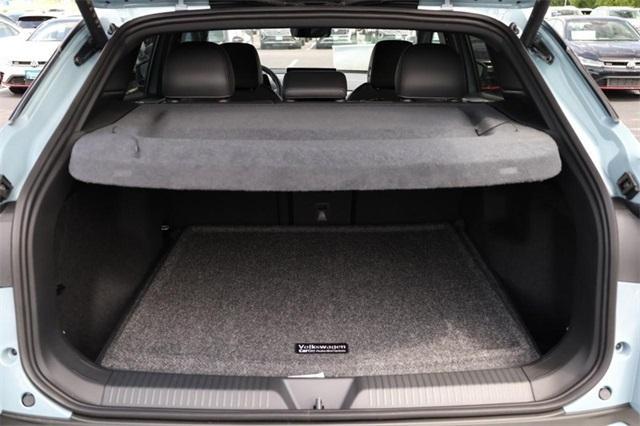new 2025 Volkswagen ID.4 car, priced at $49,841