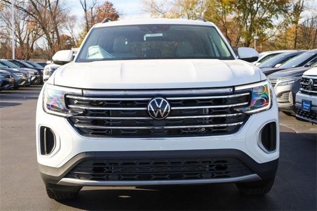 new 2025 Volkswagen Atlas car, priced at $39,006