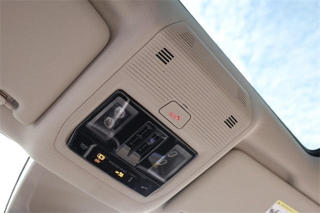 new 2026 Volkswagen Atlas car, priced at $47,022