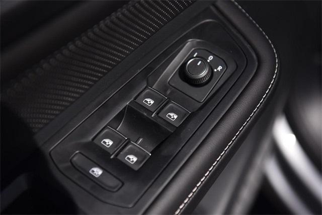new 2025 Volkswagen Atlas Cross Sport car, priced at $38,134