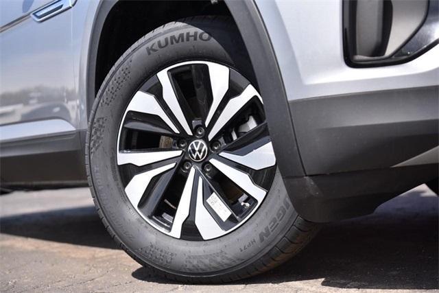 new 2025 Volkswagen Atlas Cross Sport car, priced at $38,134