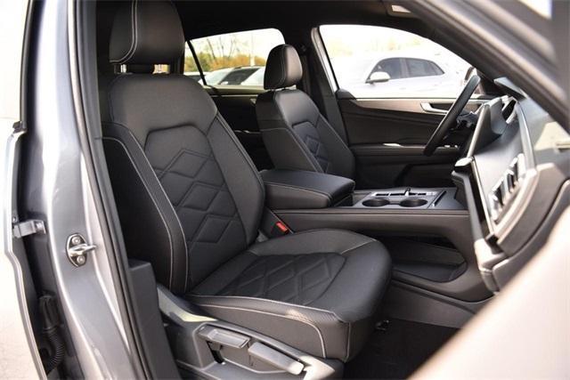 new 2025 Volkswagen Atlas Cross Sport car, priced at $38,134