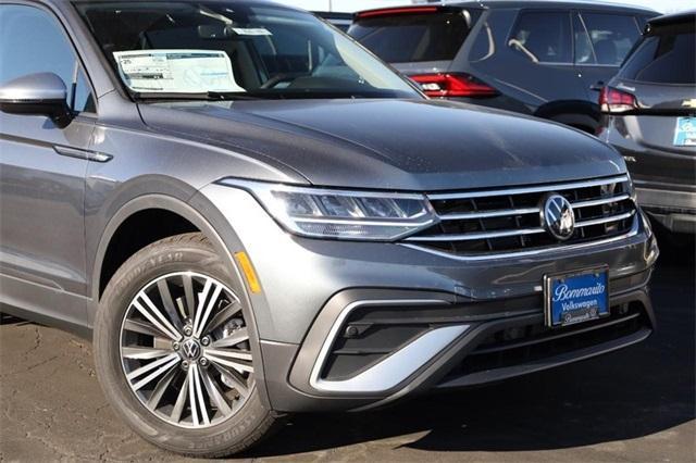 new 2024 Volkswagen Tiguan car, priced at $30,671