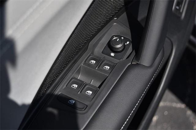 new 2025 Volkswagen Tiguan car, priced at $35,480