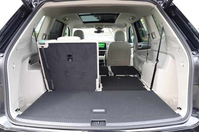 new 2025 Volkswagen Atlas car, priced at $45,572