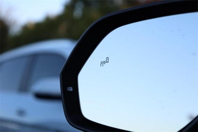 new 2026 Volkswagen Atlas Cross Sport car, priced at $40,768