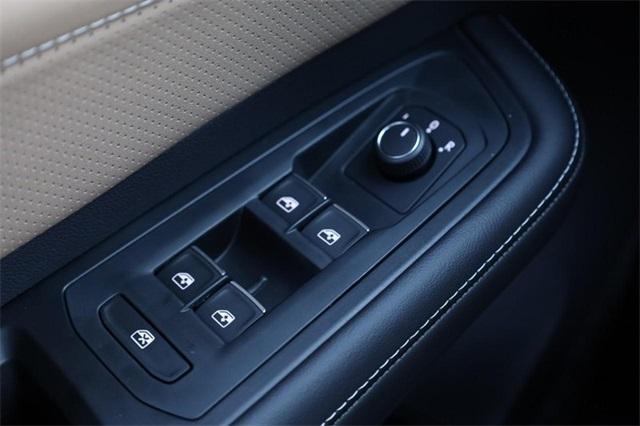 new 2026 Volkswagen Atlas Cross Sport car, priced at $40,768