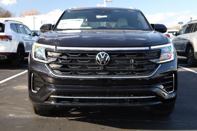 new 2025 Volkswagen Atlas Cross Sport car, priced at $51,262